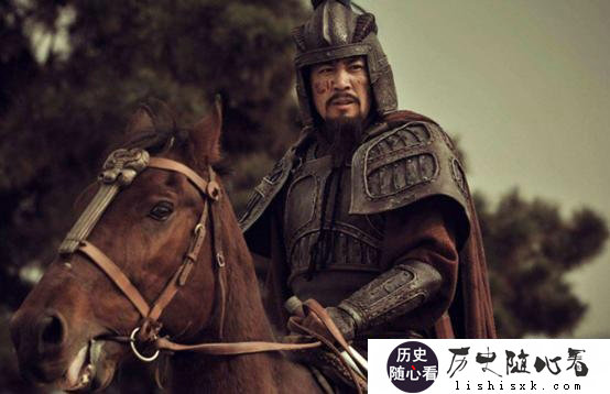 夷陵之战，刘备为何要连营且只出动陆军？是他的军事才能不行吗？