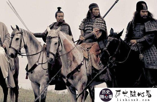 夷陵之战，刘备为何要连营且只出动陆军？是他的军事才能不行吗？