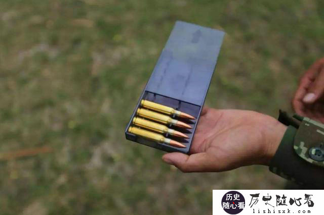 中国步枪子弹壳为何不用黄铜，专家表示：触发时容易炸膛_弹壳