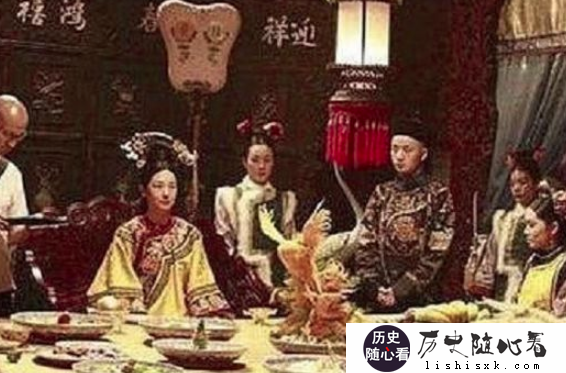How particular is Cixi eating?  The kitchen uses 600 eggs a day?