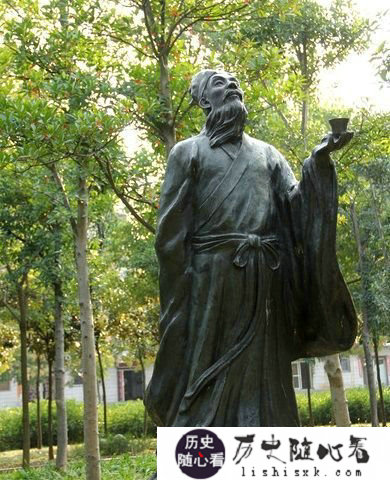 苏轼雕像