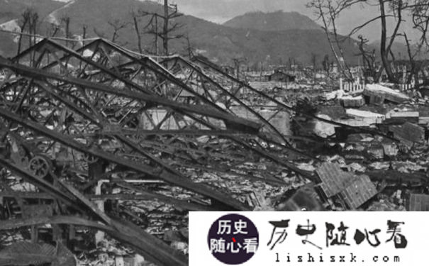 广岛核爆炸照片