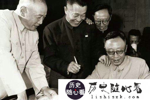 日本贵族嵯峨浩和溥杰什么关系?嵯峨浩的结局如何?