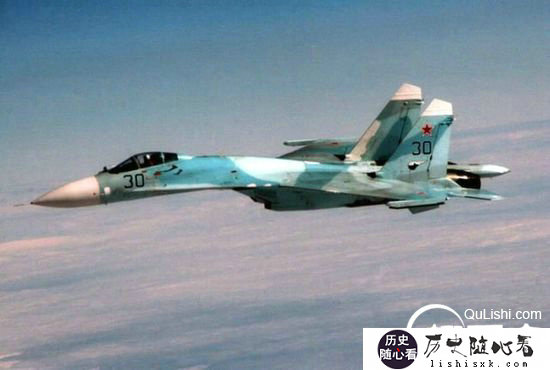 美军：俄军苏27挂实弹逼近拦截美军侦察机_俄军