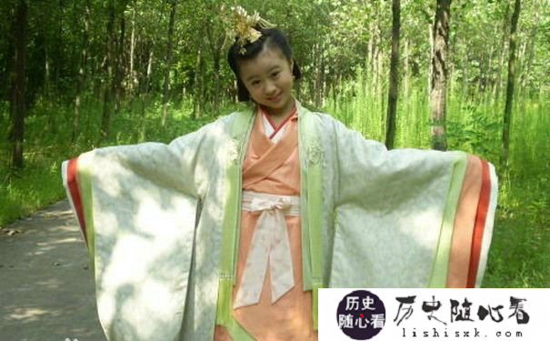 董慧饰演的幼年张嫣剧照