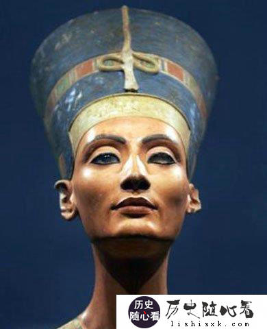 奈费尔提提雕塑