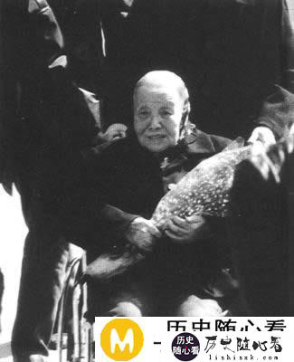 女作家冰心诞生