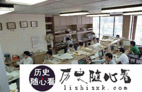 中国第一家信托机构成立