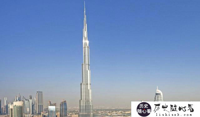 中国第一高楼高632米，遇到大风摆动近1米，为什么却最安全的？_大楼
