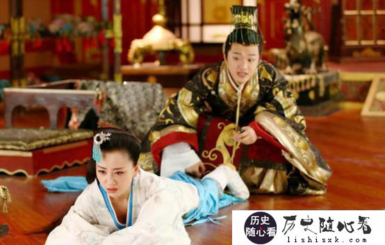 刘贺为什么当了27天皇帝就被废了？他又是怎么当上皇帝的呢？