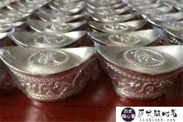 <a href=http://lishisxk.com/tags-etagid423-0.html target=_blank class=infotextkey>古人</a>下馆子喝酒，吃完留下一块银子，为何店小二不数数钱够不够？