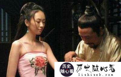 有人送给朱元璋一位妙龄才女，朱元璋心花怒放，为什么没过几天又把该女子杀了？