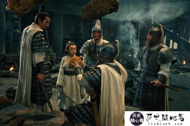 孙策为什么不传位给儿子，反而传位给弟弟孙权？