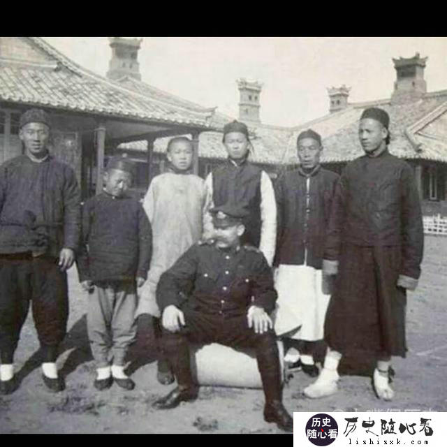 八国联军在进攻京津地区时，很多老百姓帮忙带路，做事，这难道就是传说中的卖国贼吗，他们为什么这么做？