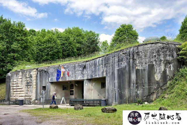 马奇诺防线，连普通人都知道能够绕开，为什么法国还想不到呢？