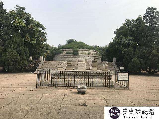 你觉得袁世凯坟里有宝贝吗？