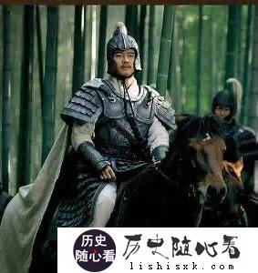 虎牢关，若东吴最厉害的三个猛将围攻吕布，多少回合能斩了吕布？