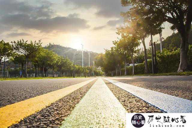 格格、公主、郡主有什么不同？