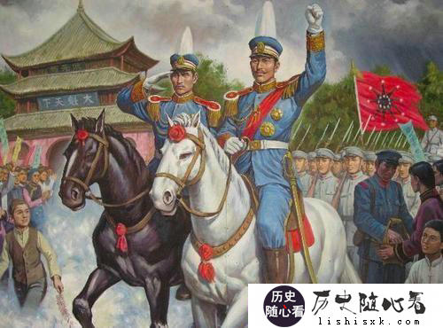 滇军集团鼎盛时期拥有15万军队，为何能对抗中央30多年？