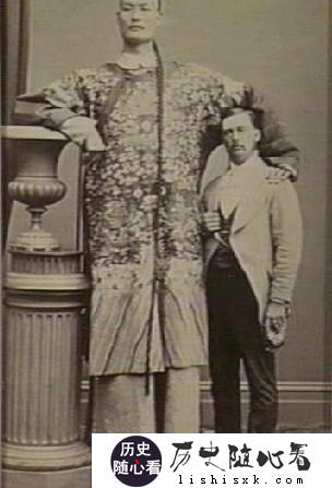 晚清第一“巨人”詹世钗，网传身高3.19米，娶英国妻子，是真的吗？后代如何？
