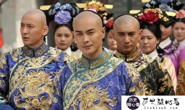 康熙三大重臣明珠，索额图，佟国维，为何只有佟国维得以善终？