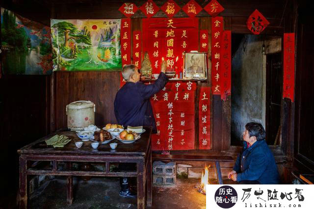 南方人大多有在家里供奉祖先牌位的习俗，而大部分北方人没有，为什么？