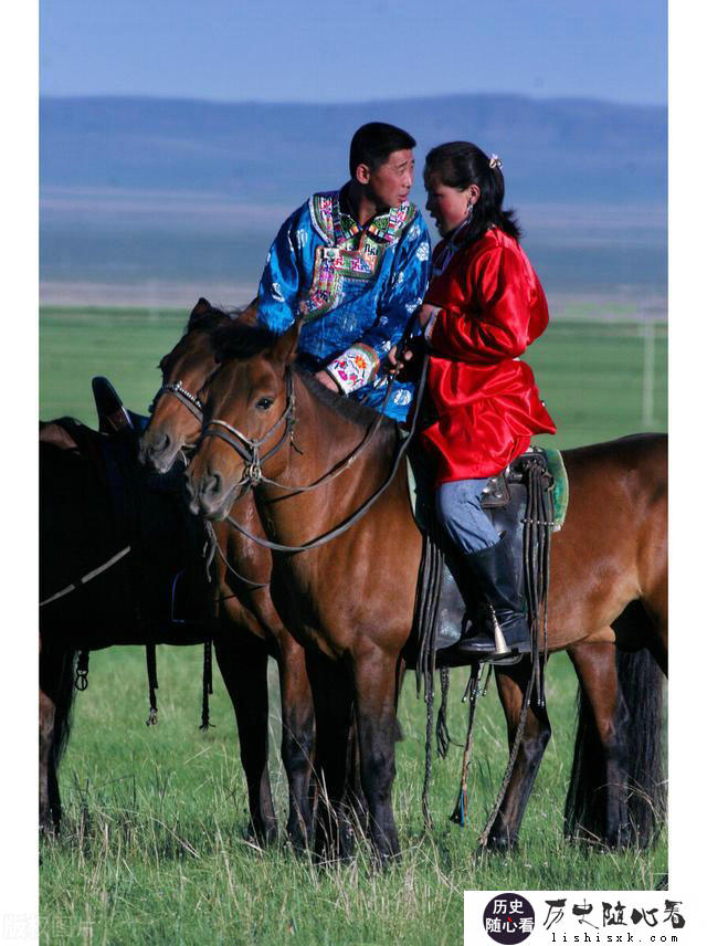 起初占总人口1%的少数民族在未来超过50%会发生什么？