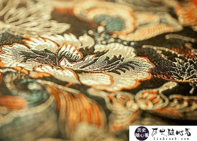 如果给诸葛亮50部只能打电话的手机，北伐是否能成功？为何？