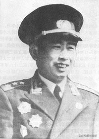 1937年七七事变后，宋任穷任八路军129师政训处副主任、政治部副主任