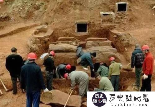 2003年，考古人员主动发掘了秦始皇的10座陪葬墓