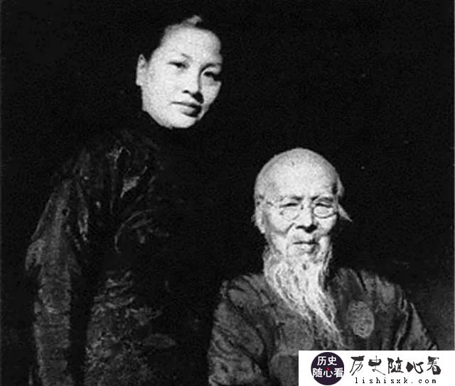 齐白石83岁时，妻子胡宝珠因难产去世